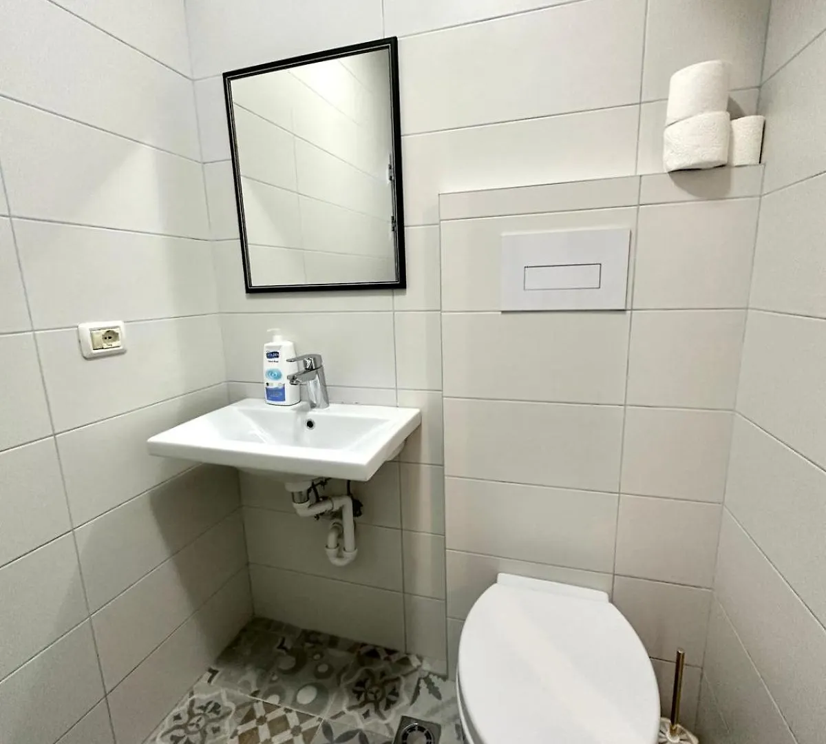 Garden Lake City Apartment'S Tirana Aparthotel